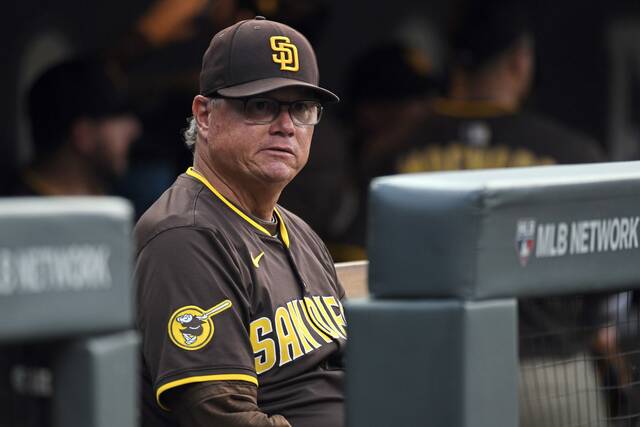 8949691_web1_ptr-Padres-101425
