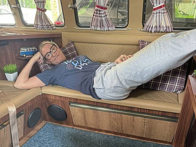 8950302_web1_naj-brazilvwbus2-102325