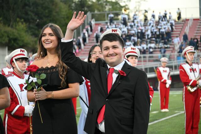 8952930_web1_nhj-HomeFieldBoyWave-102325