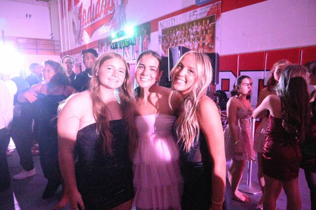 8952930_web1_nhj-HomePinkLitTrio-102325