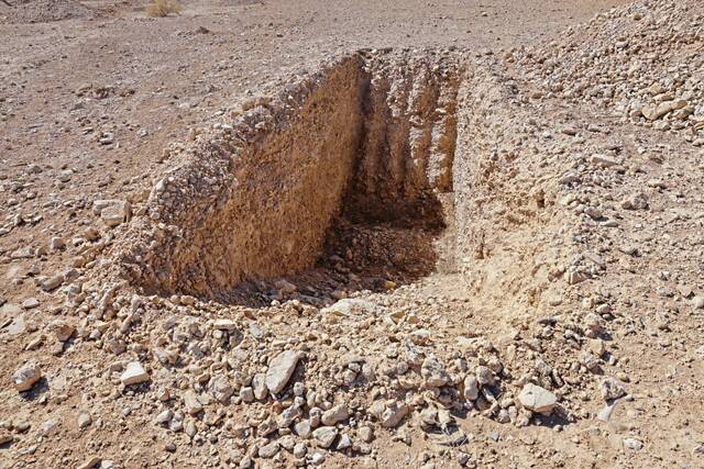 8953477_web1_2025-10-14T174906Z_1_LYNXNPEL9D0ZR_RTROPTP_4_SYRIA-GRAVE