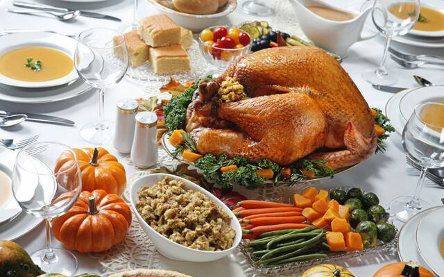 8954210_web1_web-ThanksgivingMeal15s3