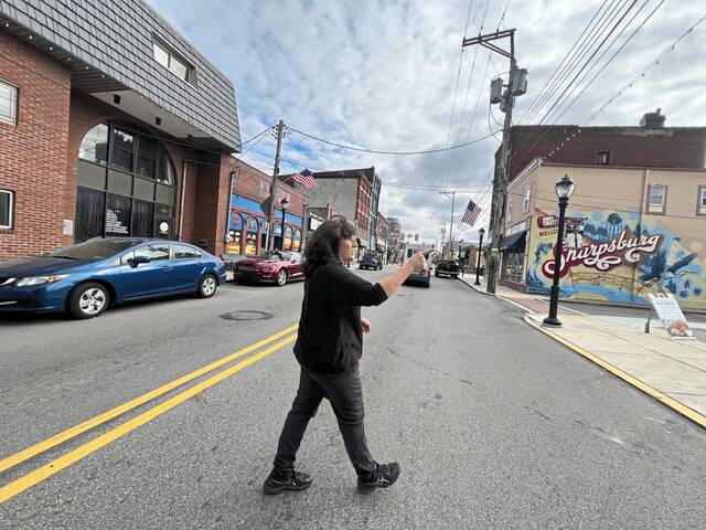 8954492_web1_her-neighborspotlight-102325-3 8954492_web1_her-neighborspotlight-102325-3