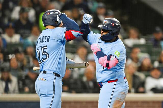 8957223_web1_ptr-Jays-101625