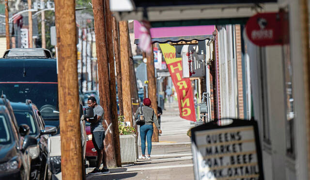 8957616_web1_gtr-CharleroiChanges107-103025