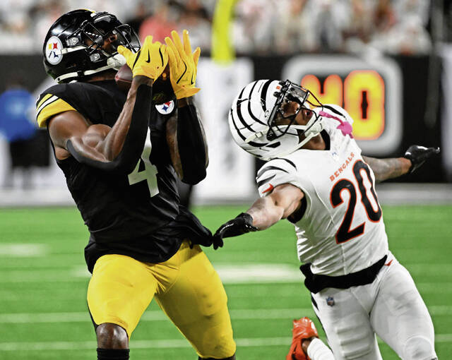 8958630_web1_ptr-SteelersBengals05-101725