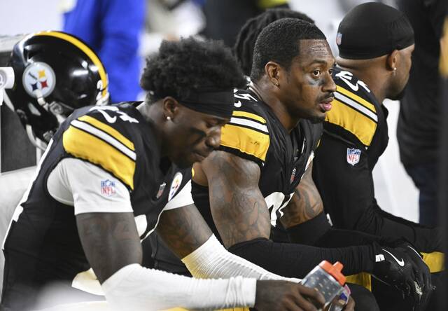 8958630_web1_ptr-SteelersBengals28-101725