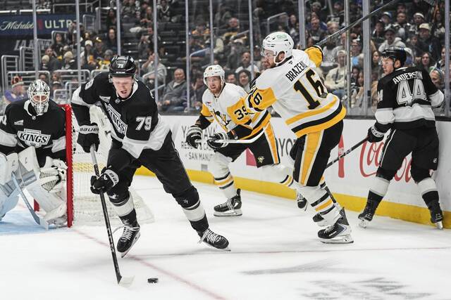 8958689_web1_AP25290103182787