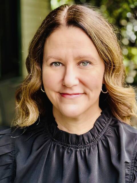 8961260_web1_Her-Adrianne-Laing-101625 8961260_web1_Her-Adrianne-Laing-101625