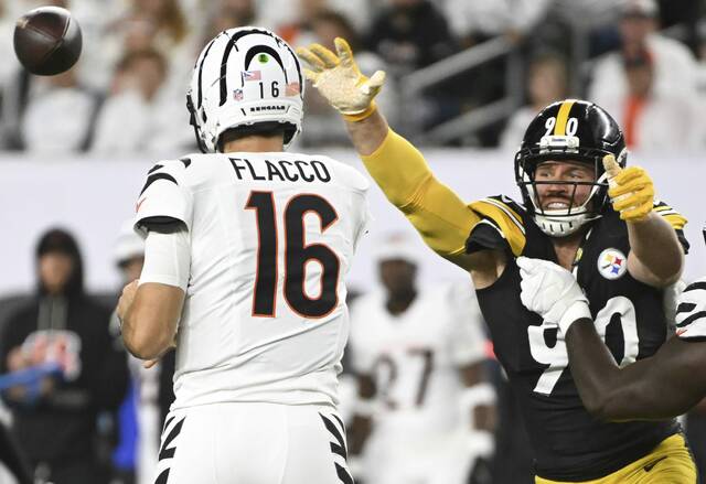Bengals’ 40-year-old Joe Flacco shines, ties record for most all-time QB wins vs. Steelers