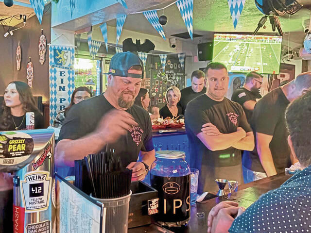 8962794_web1_php-policetips2-103025 8962794_web1_php-policetips2-103025