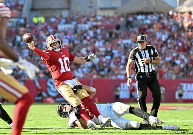 8964057_web1_2025-10-12T221333Z_585001543_MT1USATODAY27310274_RTRMADP_3_NFL-SAN-FRANCISCO-49ERS-AT-TAMPA-BAY-BUCCANEERS