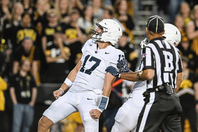 8966301_web1_2025-10-18T234256Z_759985409_MT1USATODAY27362553_RTRMADP_3_NCAA-FOOTBALL-PENN-STATE-AT-IOWA