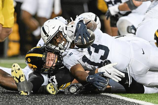 8966301_web1_2025-10-18T234302Z_1322751351_MT1USATODAY27362557_RTRMADP_3_NCAA-FOOTBALL-PENN-STATE-AT-IOWA