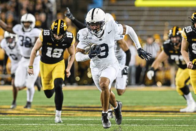 8966301_web1_2025-10-19T011401Z_1634549299_MT1USATODAY27364584_RTRMADP_3_NCAA-FOOTBALL-PENN-STATE-AT-IOWA