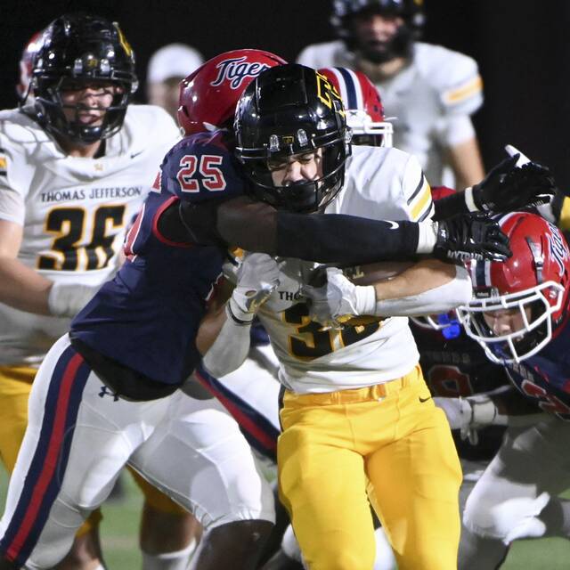 Trib HSSN football player of the week for Oct. 19, 2025<span class="headline-video">Video <i class="fa-solid fa-circle-play"></i></span>