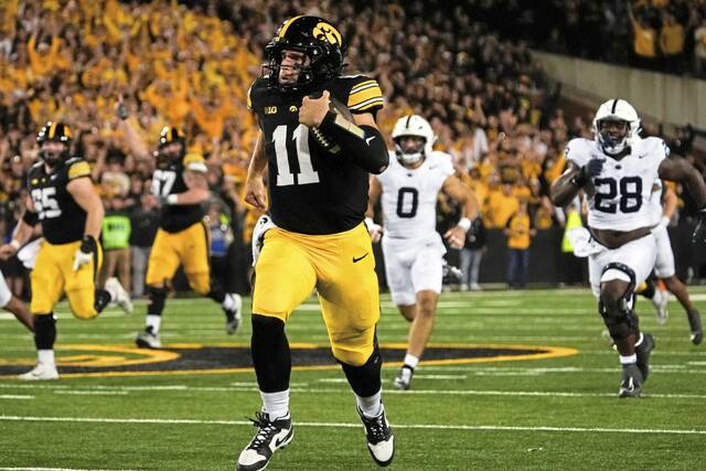 8966721_web1_gtr-IowaQB-102025