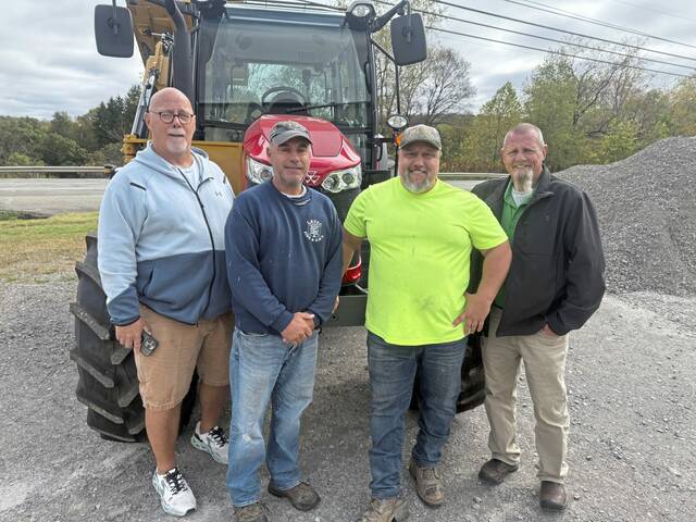 8968872_web1_vnd-NewMower-102125