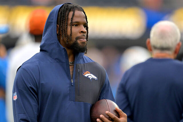 8970931_web1_2025-10-20T233109Z_1761003069_MTZPGELALGENX04_RTRFIPP_3_FOOTBALL-NFL-LAC-DEN