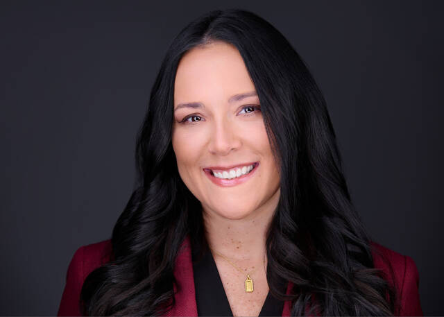 8971809_web1_sarra-terry 8971809_web1_sarra-terry