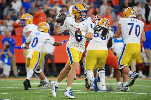 8972676_web1_2025-10-19T012928Z_124169991_MT1USATODAY27364789_RTRMADP_3_NCAA-FOOTBALL-PITTSBURGH-AT-SYRACUSE