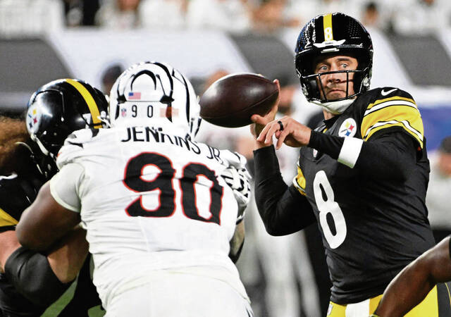 8976282_web1_ptr-Steelers04-102225