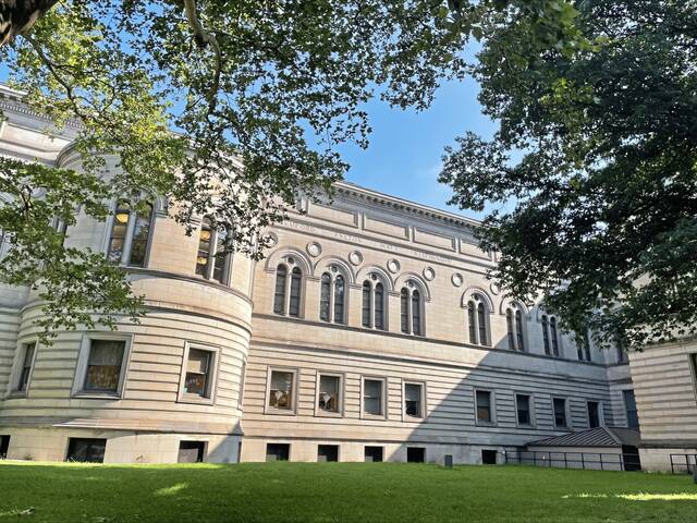 8979627_web1_PTR-Carnegie-Library-of-Pittsburgh-main-branch-Pittsburgh-Oakland-Pittsburgh-2025-001