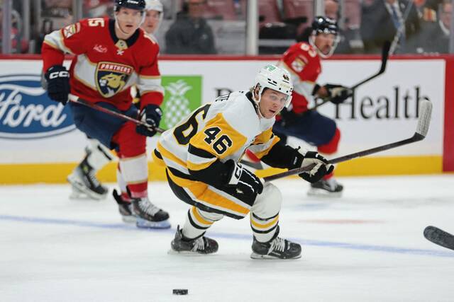 8980949_web1_2025-10-24T000615Z_1318568051_MT1USATODAY27400367_RTRMADP_3_NHL-PITTSBURGH-PENGUINS-AT-FLORIDA-PANTHERS