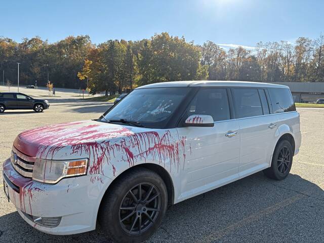 8985250_web1_gtr-deadfest07-102725