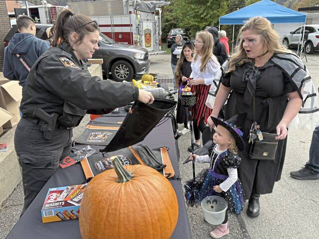 8987429_web1_vnd-Halloween15-102625 8987429_web1_vnd-Halloween15-102625