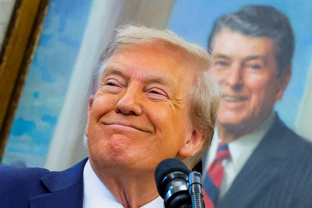 8987606_web1_2025-10-24T224622Z_1211579069_RC2UJGA27F6E_RTRMADP_3_USA-TRUMP-REAGAN