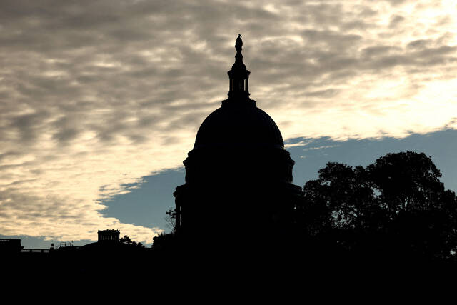 8989432_web1_2025-10-26T080305Z_167371401_RC2CCHAIGTAH_RTRMADP_3_USA-SHUTDOWN-CONGRESS 8989432_web1_2025-10-26T080305Z_167371401_RC2CCHAIGTAH_RTRMADP_3_USA-SHUTDOWN-CONGRESS