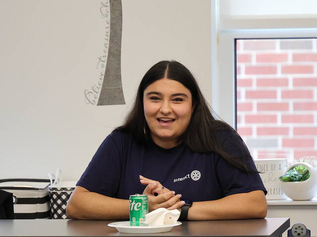 8989946_web1_5-MaryamGafurova