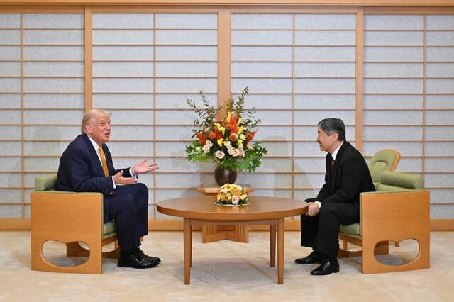 8991114_web1_2025-10-27T102057Z_1_LYNXMPEL9Q0DO_RTROPTP_3_USA-TRUMP-JAPAN