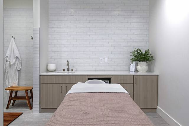 8991204_web1_part-medspaopening3-103025 8991204_web1_part-medspaopening3-103025