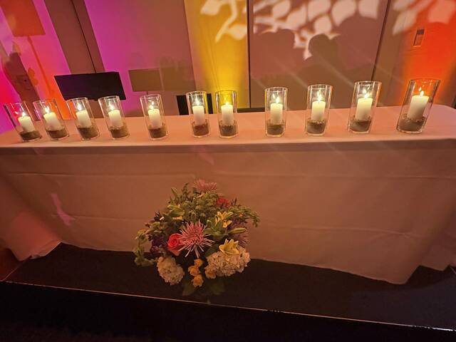 8993713_web1_PTR-TreeOfLifeCommemoration5-102825 8993713_web1_PTR-TreeOfLifeCommemoration5-102825