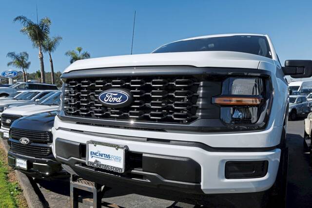 8994411_web1_2025-10-28T110604Z_2_LYNXMPEL9R0J0_RTROPTP_4_FORD-RESULTS