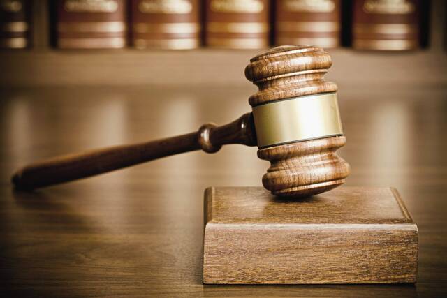 8995117_web1_WEB-courtroom4 8995117_web1_WEB-courtroom4