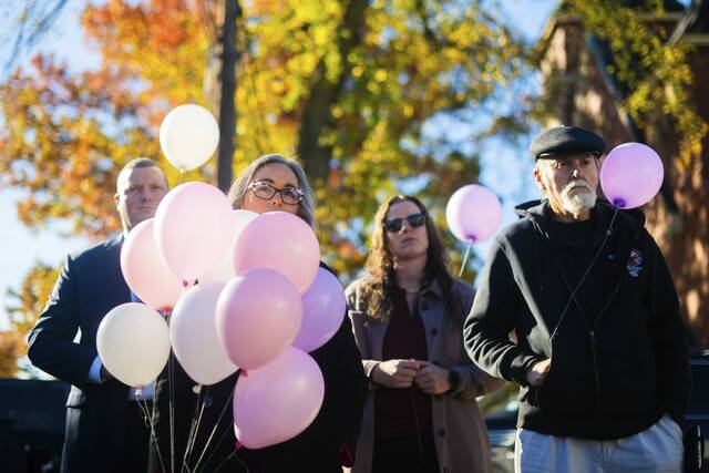 8995256_web1_PTR-bella4-102925