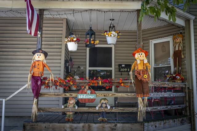 8995666_web1_gtr-FtLigDayOne9-101125