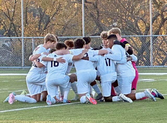 Franklin Regional perseveres, beats Bethel Park to earn return trip to WPIAL title game