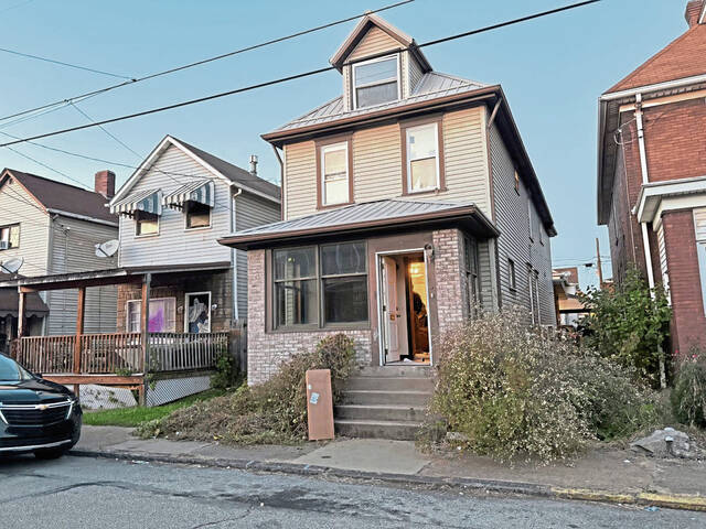 8996686_web1_vnd-FBIinNatronaHouse-102925 8996686_web1_vnd-FBIinNatronaHouse-102925