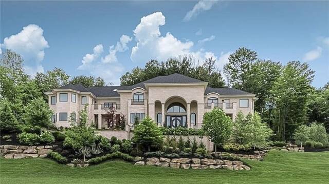 8997720_web1_pcj-SymphonySplendor 8997720_web1_pcj-SymphonySplendor