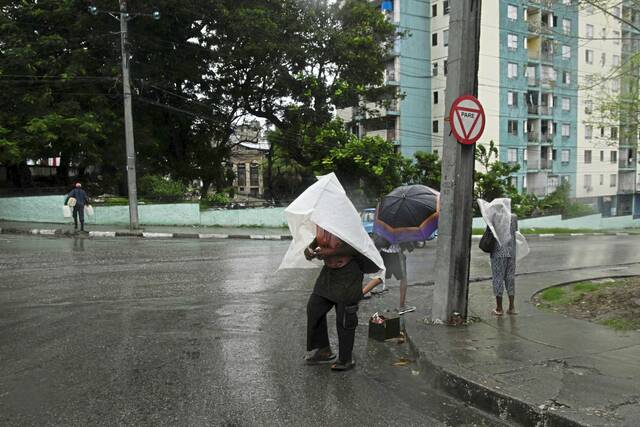 8997742_web1_2025-10-29T080857Z_3_LYNXMPEL9S0D3_RTROPTP_4_STORM-MELISSA-CUBA