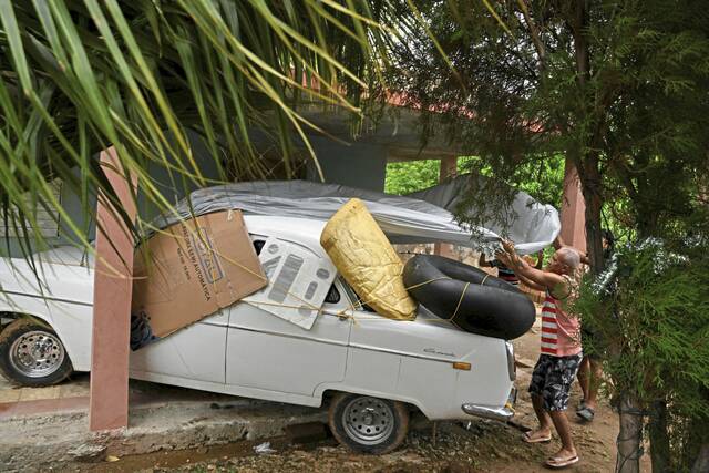 8997742_web1_2025-10-29T081403Z_1_LYNXMPEL9S0DN_RTROPTP_4_STORM-MELISSA-CUBA