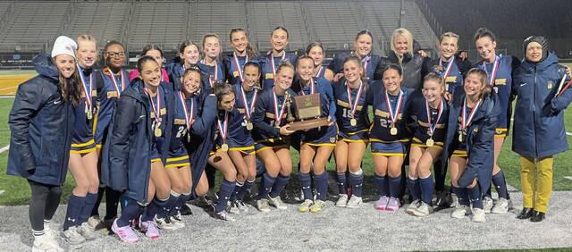 Shady Side Academy gets past Aquinas Academy for record-tying 22nd WPIAL field hockey title