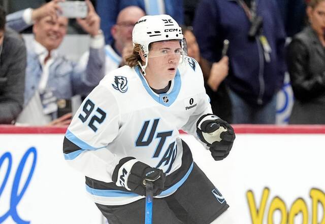 8999467_web1_2025-10-29T154052Z_1761752452_MTZCGELATWGW4OP_RTRFIPP_4_HOCKEY-NHL