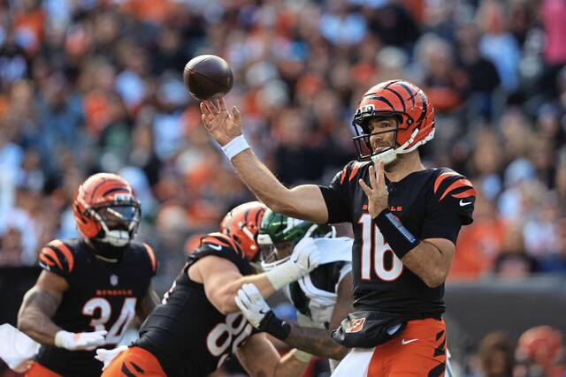 8999519_web1_2025-10-26T191416Z_890488851_MT1USATODAY27425598_RTRMADP_3_NFL-NEW-YORK-JETS-AT-CINCINNATI-BENGALS