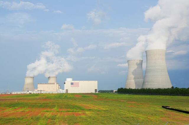 9005824_web1_2025-10-31T101006Z_1_LYNXMPEL9U0GO_RTROPTP_3_USA-NUCLEAR-DEAL-SAFETY