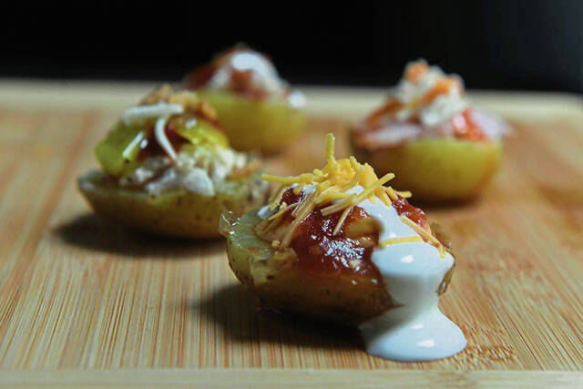 7902121_web1_gtr-potatobar004-110324